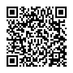 一大片武装分子正散布在很大的区域勉强组成一条松散的步兵线二维码生成