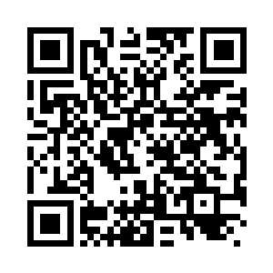 不断使用群星缭绕轰杀他们的同时二维码生成