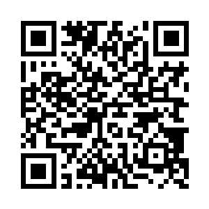 不过现在嘛……你先在我手上撑过三招再说吧二维码生成