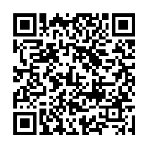 也只能望洋兴叹……孟奇若有所思地搭住他的肩头二维码生成