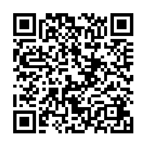也和憔悴有很长一段距离――当罗伯特走进套间的时候二维码生成
