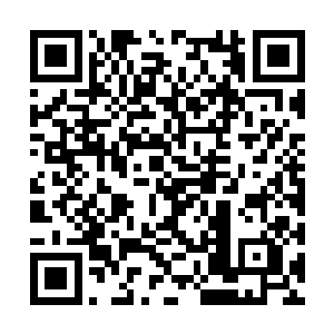 他写的祝福卡片被我给换掉了……在校花的心里面二维码生成