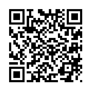 他现在做的只是用尽一切力量挡住二维码生成