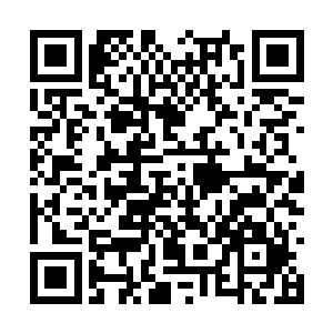 他的女儿反正绝对是不会和邵华的儿子走在一起的二维码生成