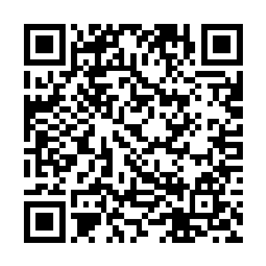 再射向威武将军……这一连窜的动作看上去似乎很久二维码生成