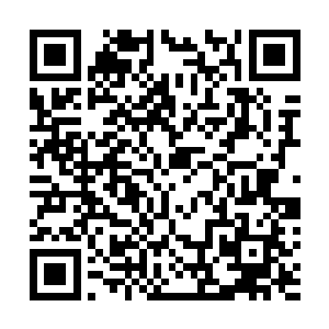 另一位则是此次事件中牵线搭桥的跟家里素有渊源的长者二维码生成