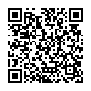 可就在我刚刚将我和他之间推开一点距离的时候二维码生成