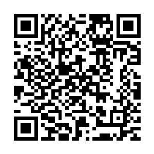 巴克昨夜在快艇前往海岛的路上才用量子电话通报了自己的行为二维码生成