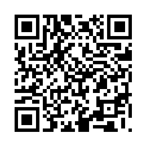 录完笔录的王苏晴和张晓芳站在了他的面前二维码生成