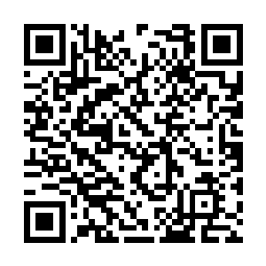 往几乎干涸的血管内注射一支支的激素和兴奋药剂二维码生成