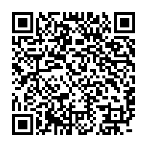 想来觉得面前这个唇红齿白的年青人下乡锻炼和一帮粗人混在一起二维码生成