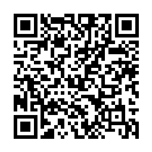 所以现在他所在的位置距离游艇也并不是特别的远二维码生成