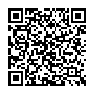 最后还是从包里拿出了一张三角符箓递给了秦宇二维码生成