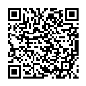 本來他四周的江水在他寒冰长剑的挥舞下正在四下翻腾二维码生成
