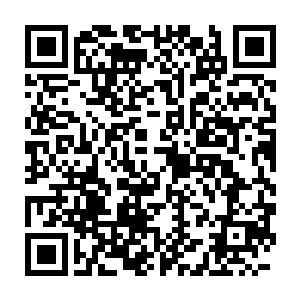 本质上还是黏黏糊糊优柔寡断的性格……这样的男人陆谨行见多了二维码生成
