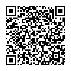 李耀读取到了这样的图像百万星舰如闪光的长矛般互相透支和穿刺二维码生成