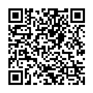 来传旨的使者和上一次那位倒霉的大人明显的不同二维码生成