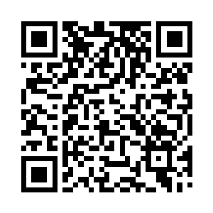 没想到这满街巨人实力最强也不过灵师级别二维码生成