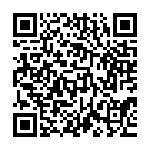 没有人看到在秦宇的左手掌心道道白芒随着他的手掌移动而移动二维码生成
