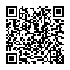 牟介注意到闻焕章现在对王伦的称呼已经有了改变二维码生成