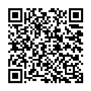 痞子保安们沒想到从里面会下來这么一位千娇百媚的妞二维码生成
