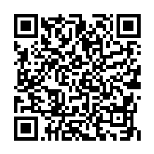 看到对面的五艘仙舟随时可以释放符文炮的样子二维码生成