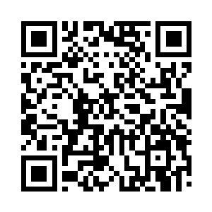 看巴克挂了电话还有些没完全清醒的模样二维码生成