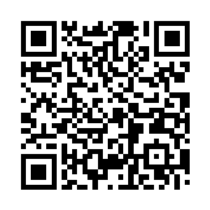 管家叫了厨房的女佣随着玄辰一起去了二维码生成