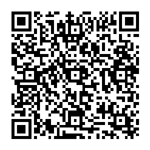 那位威震江湖在拍卖会上大出风头的离别剑步相逢一把鼻涕一把泪的抱住叶笑大腿二维码生成