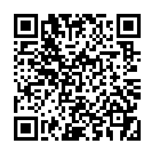 马文利用潜行和巧妙的走位躲开城堡上豺狼人哨兵的视线二维码生成